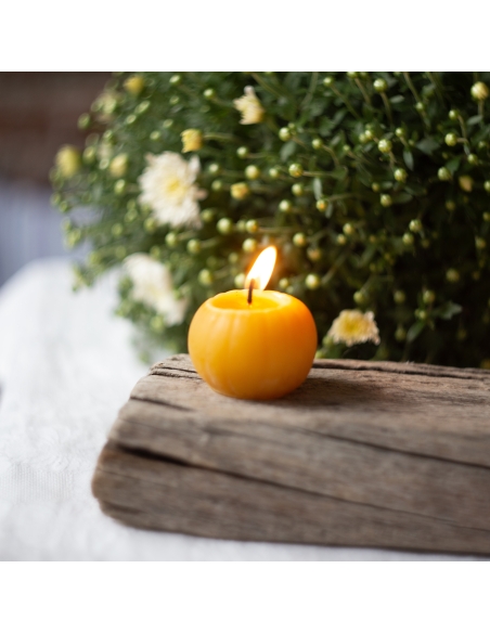 Natural Beeswax Ornamental Candle - Round Pumpkin