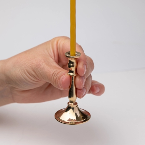 Goldfarbener Kerzenständer für dünne und schlanke Stumpenkerzen, konisch, Messing