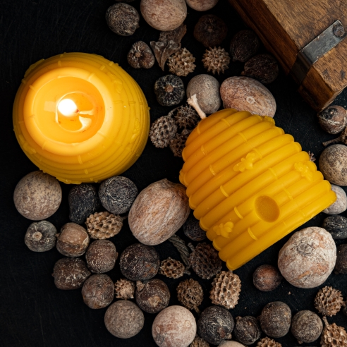 Natural Beeswax Large Candle - Bees Swarm, Knitted Hive