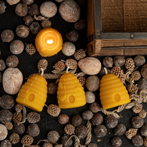 Natural Beeswax Candle - Swarm, Knitted Hive